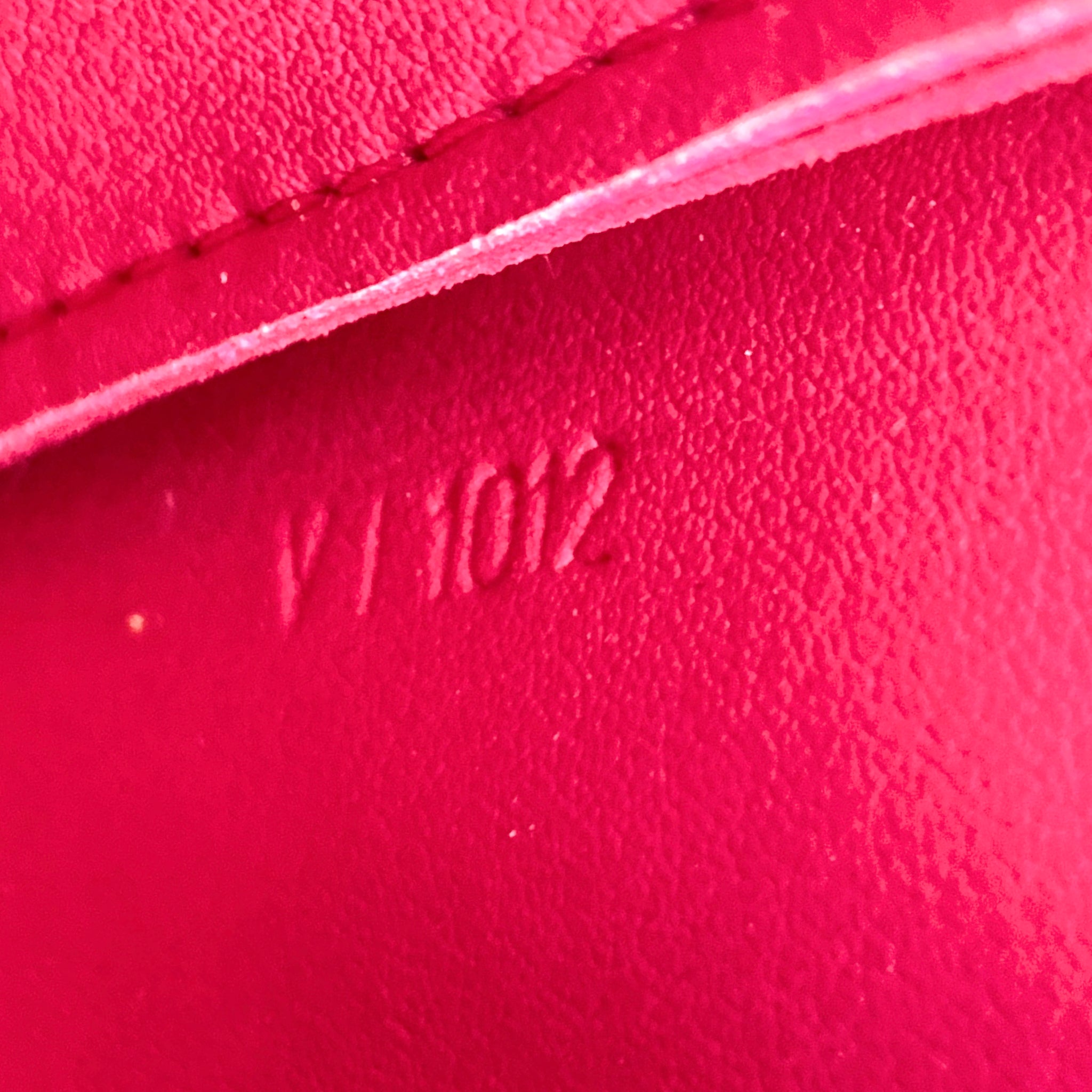 Louis Vuitton, Bags, Louis Vuitton Hot Pink Vernis Lexington Pochette  Monogram