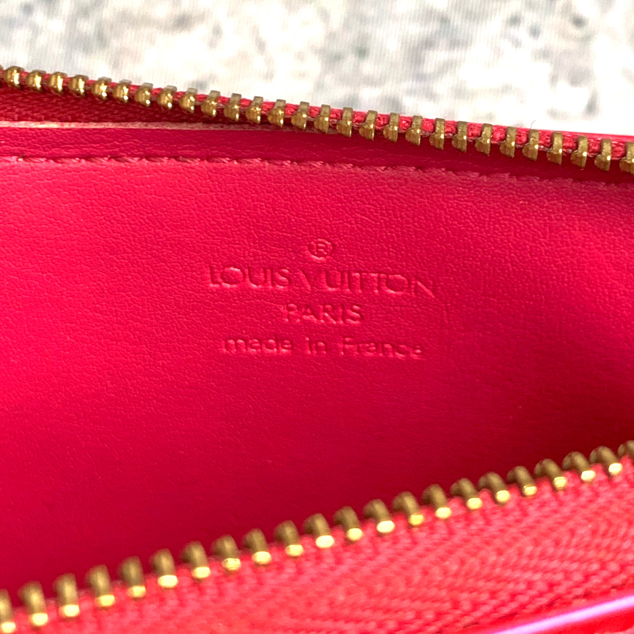 Louis Vuitton Red Vernis Lexington Pochette *NEVER USED*
