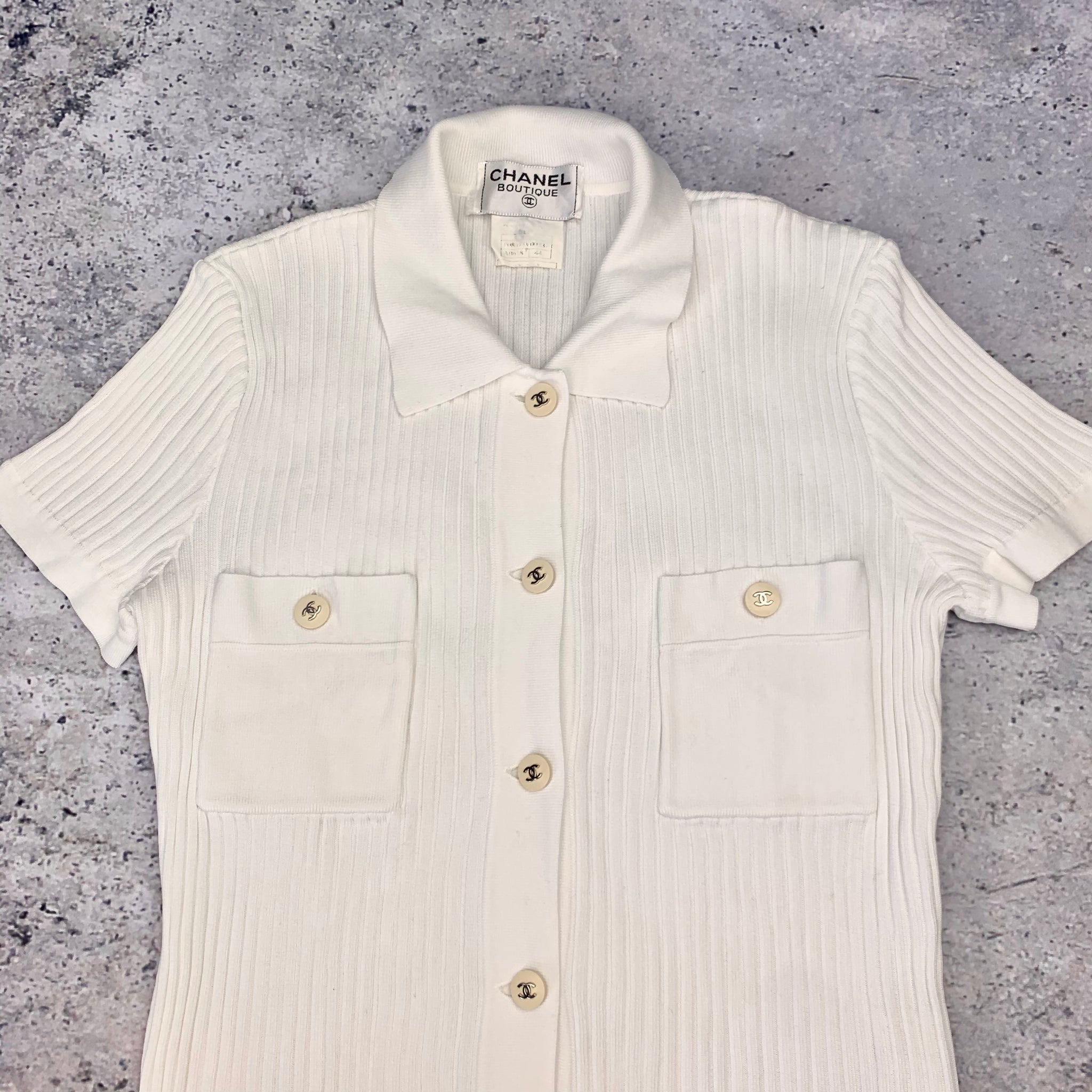 Chanel White Ribbed CC Button Up Top – Entourage Vintage