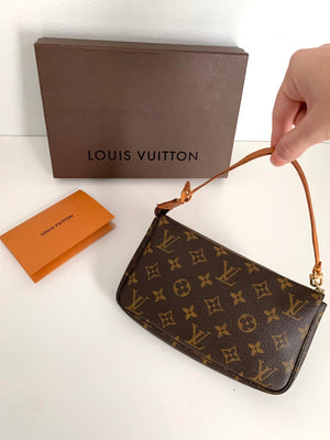 Authentic Louis Vuitton Pochette Accessoires monogram M40712