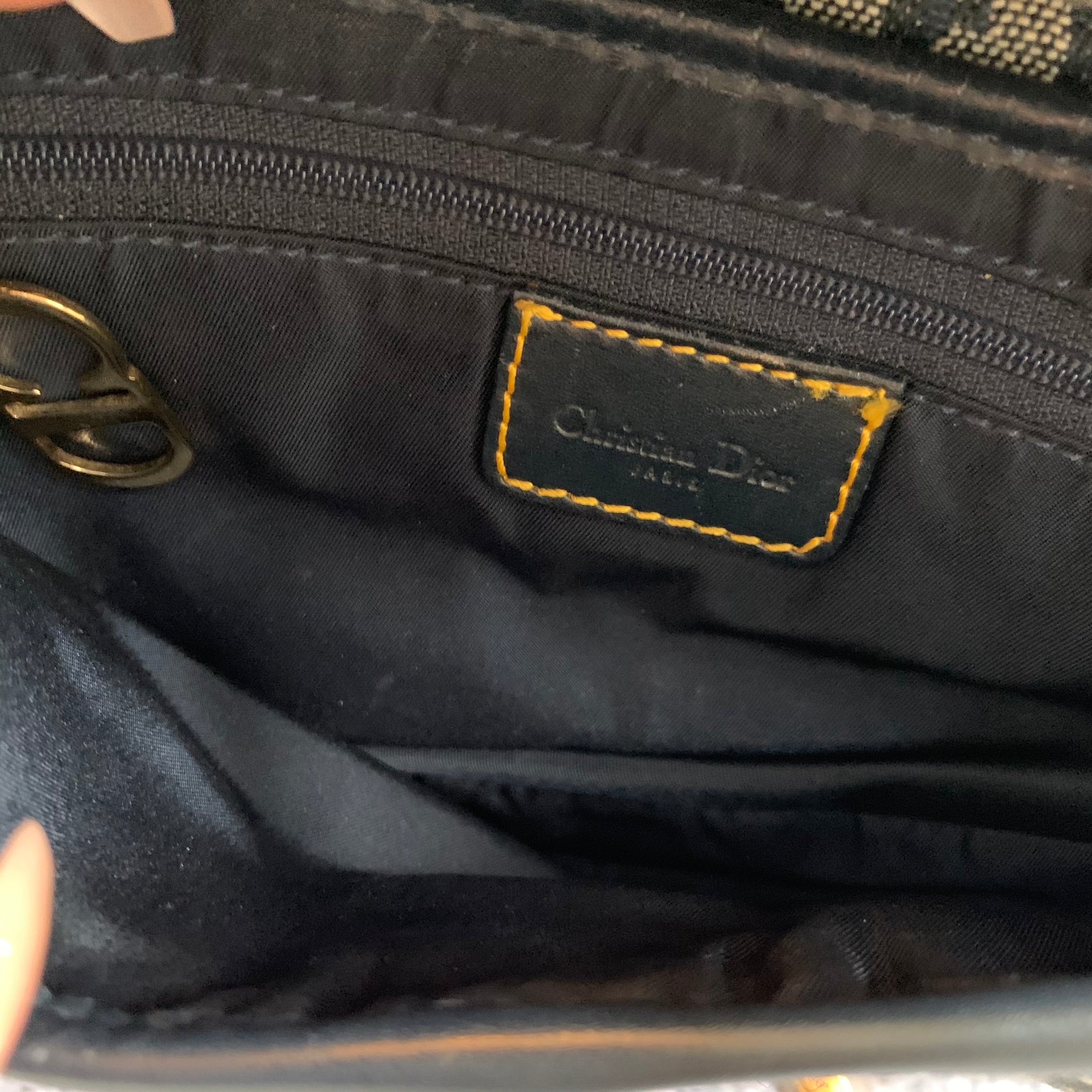 Christian Dior CHRISTIAN DIOR Trotter Saddle Bag Shoulder Bag Navy P12 –  NUIR VINTAGE